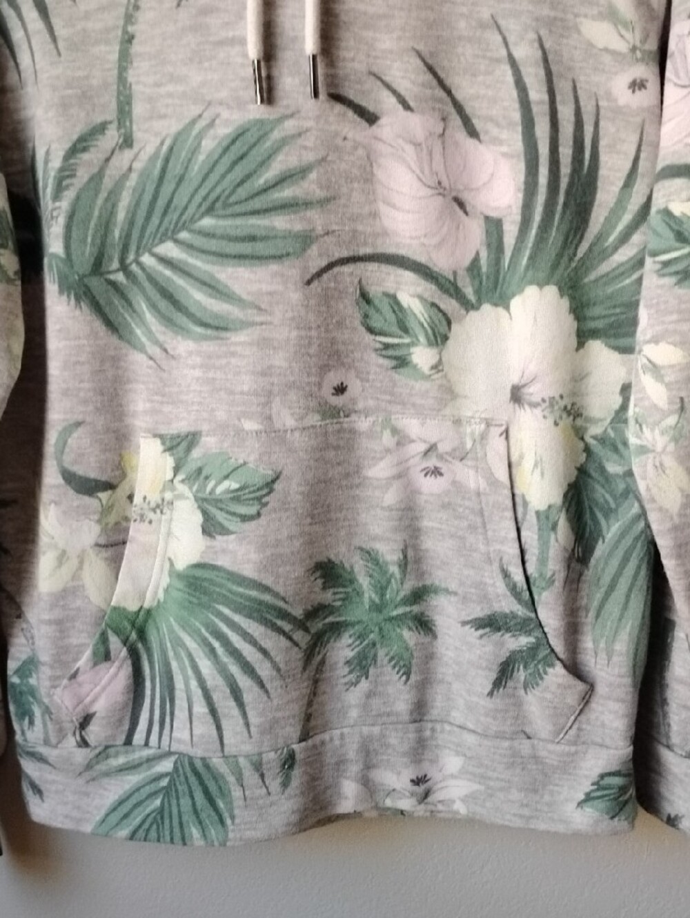 Original Use Size S Gray Crewneck Hoodie with Green Tropical Print - Picture 5 of 15